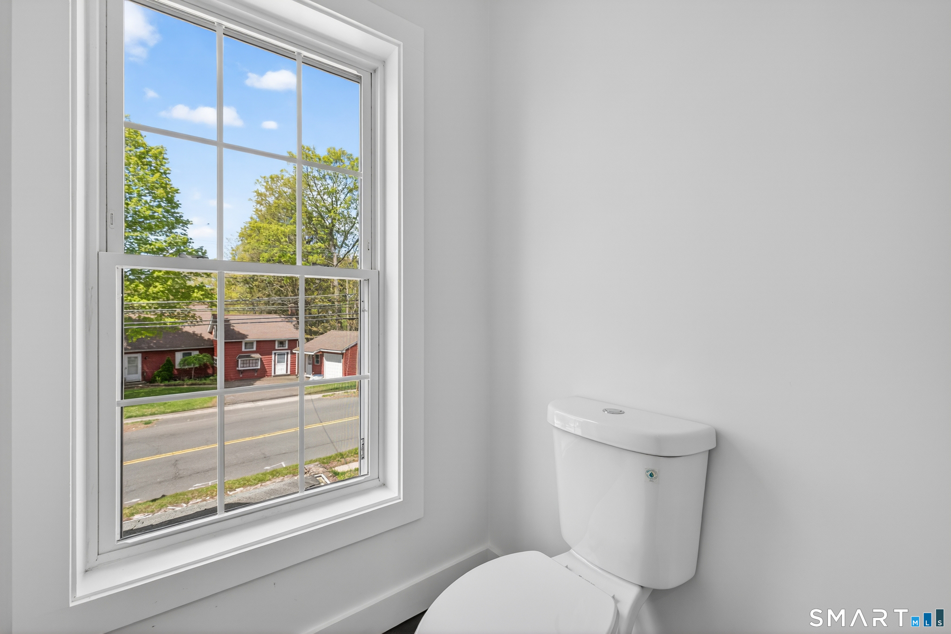 367 South End Road Southington, CT 06479 - Photo 9 of 40