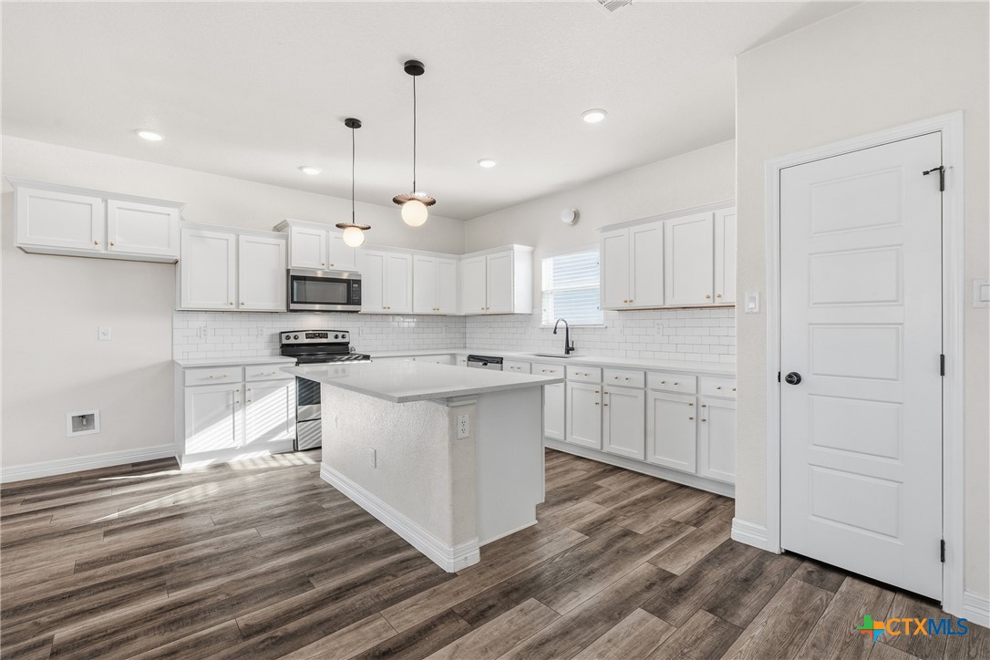 2430 Moreno Spur Temple, TX 76501 - Photo 7 of 36