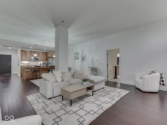 $425,000 | 222 North East Street, Unit 103, Indianapolis, IN 46204