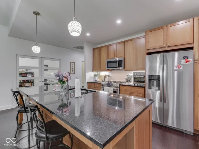 $425,000 | 222 North East Street, Unit 103, Indianapolis, IN 46204