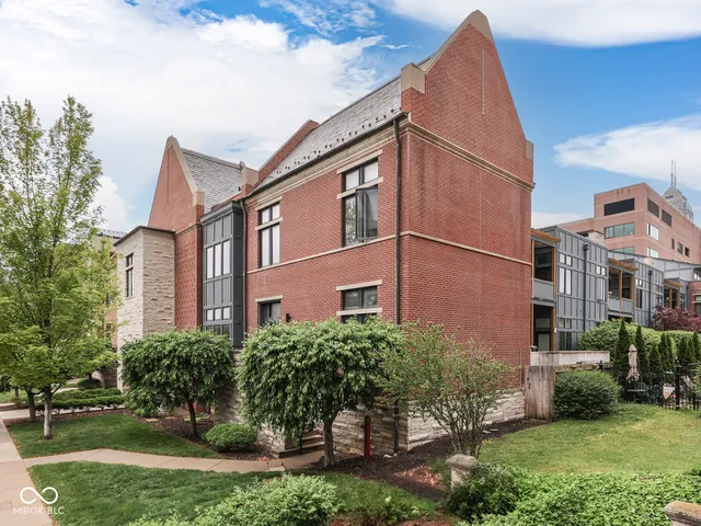 $425,000 | 222 North East Street, Unit 103, Indianapolis, IN 46204