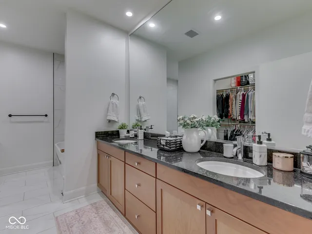 $425,000 | 222 North East Street, Unit 103, Indianapolis, IN 46204