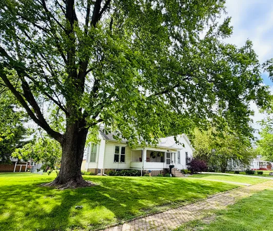$195,000 | 607 North Plum Street, Farmer City, IL 61842