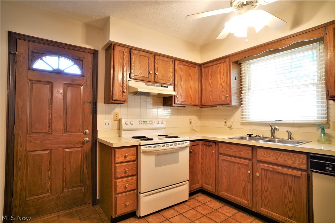 1848 Lillian Road Stow, OH 44224 - Photo 6 of 21 Gallery Image 6