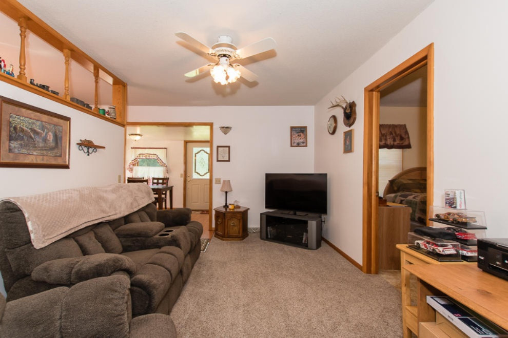 117 Herman Road Battle Creek, MI 49014 - Photo 5 of 20 DSC_0299
