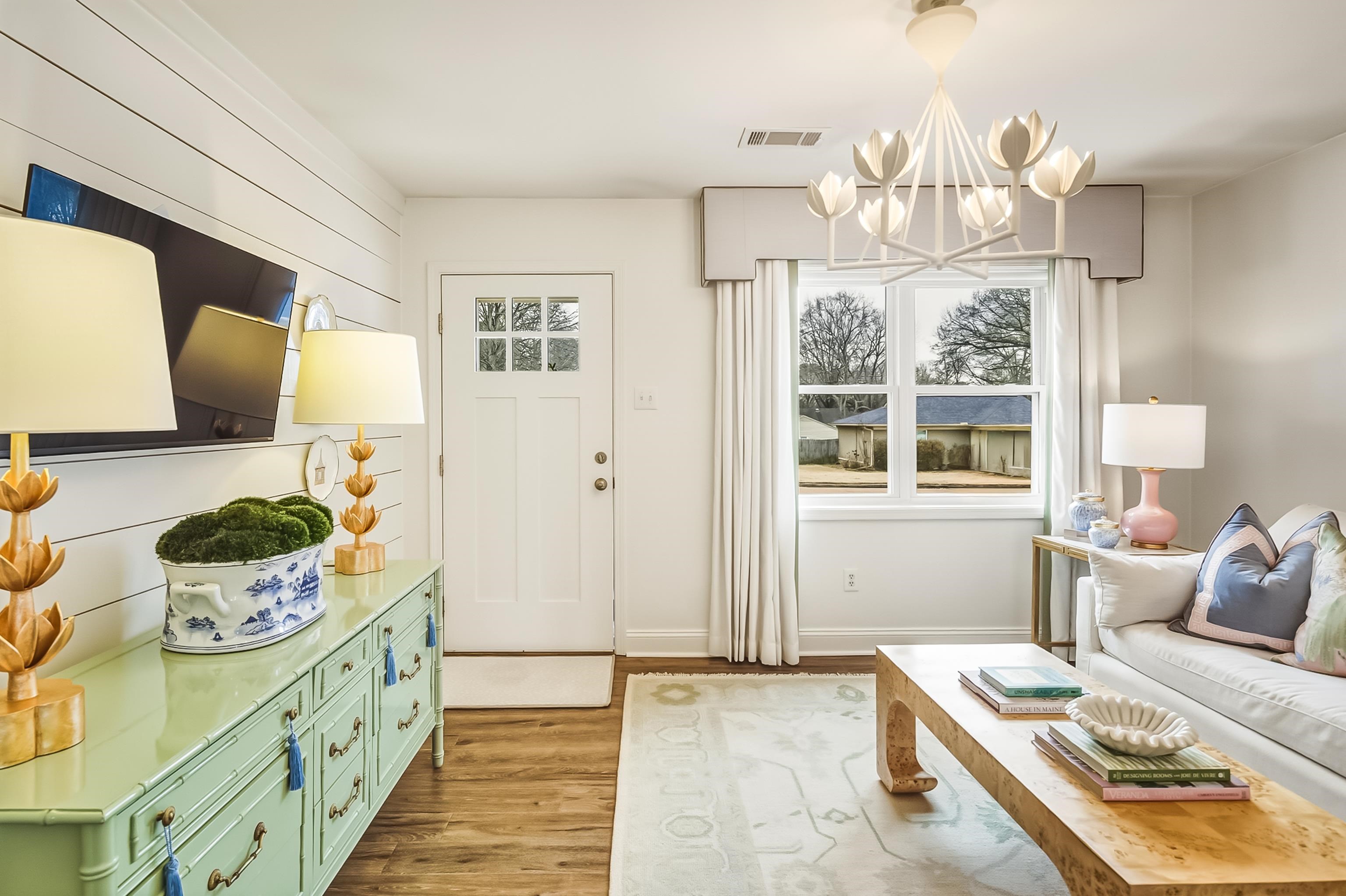 915 Greencliff Road Collierville, TN 38017 - Photo 8 of 32 a kitchen with a stove a sink and a refrigerator