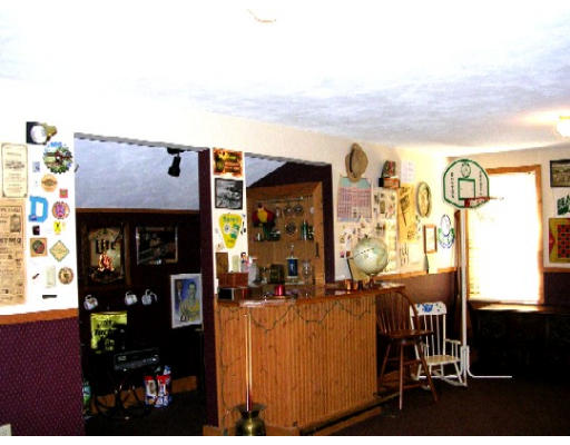 149 Ruby Road Dracut, MA 01826 - Photo 9 of 9 Gallery Image 9