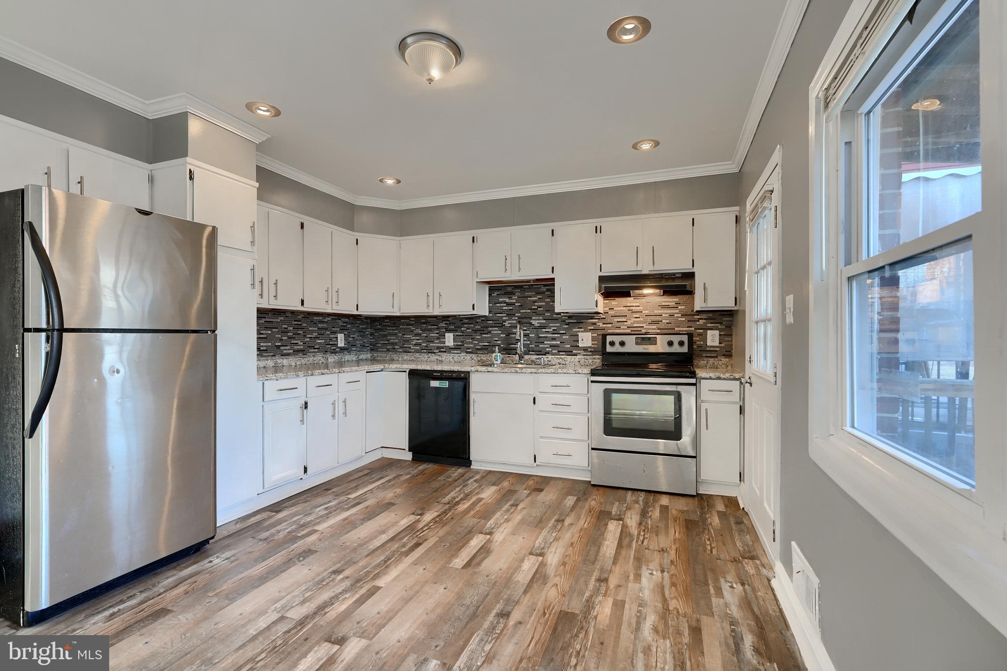 1259 Haverhill Road Baltimore, MD 21229 - Photo 13 of 40 Eat in Kitchen