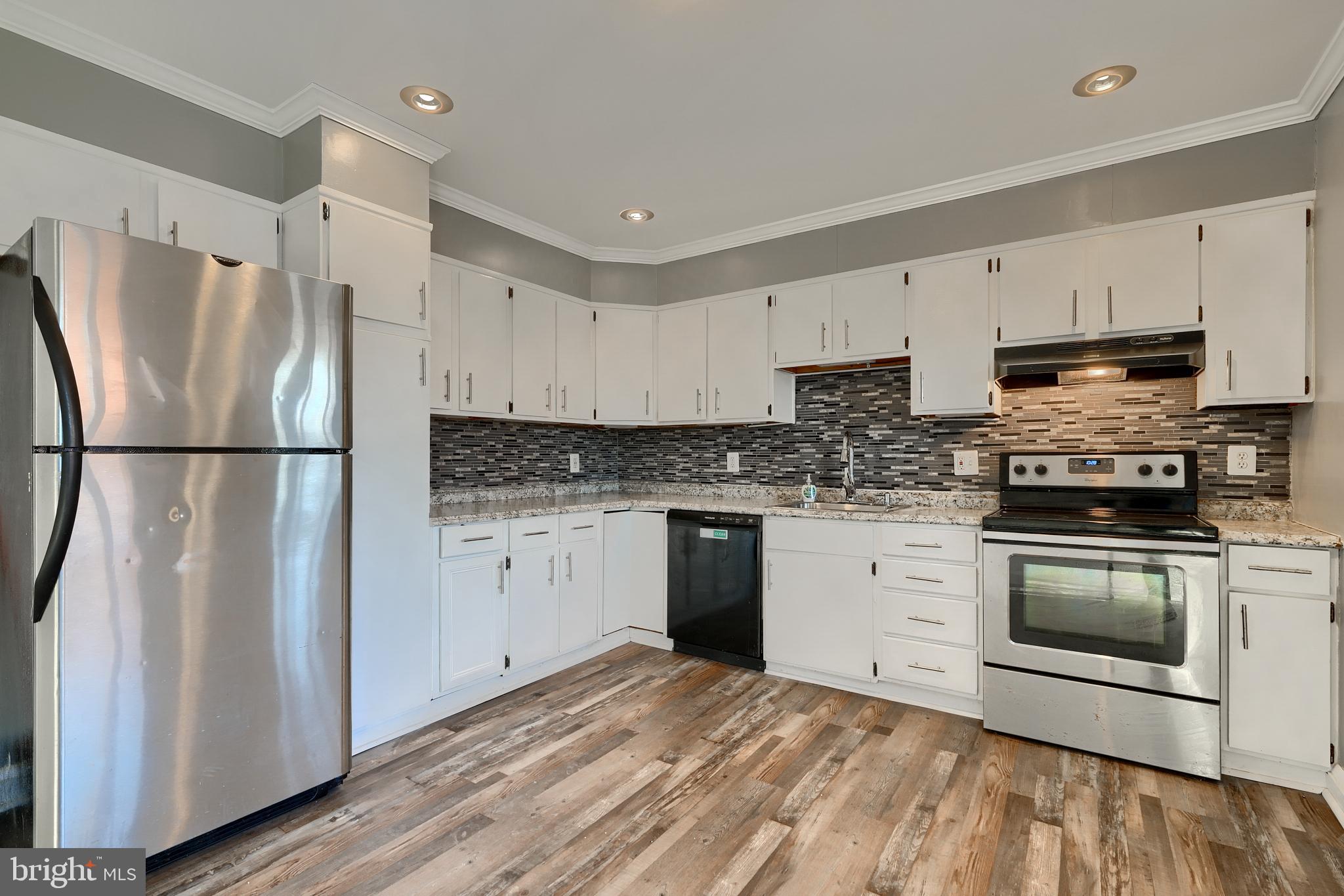 1259 Haverhill Road Baltimore, MD 21229 - Photo 14 of 40 Upgraded Cabinet Pulls