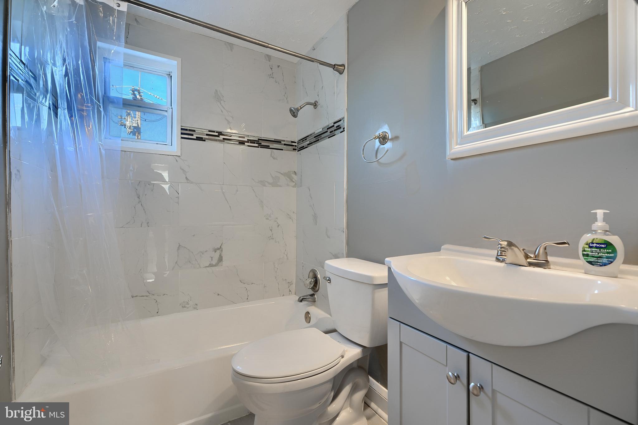 1259 Haverhill Road Baltimore, MD 21229 - Photo 21 of 40 Renovated Hall Bath