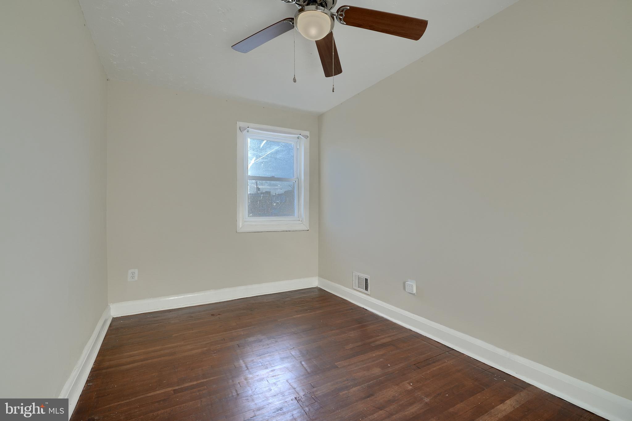 1259 Haverhill Road Baltimore, MD 21229 - Photo 24 of 40 Bedroom 2 with Fan