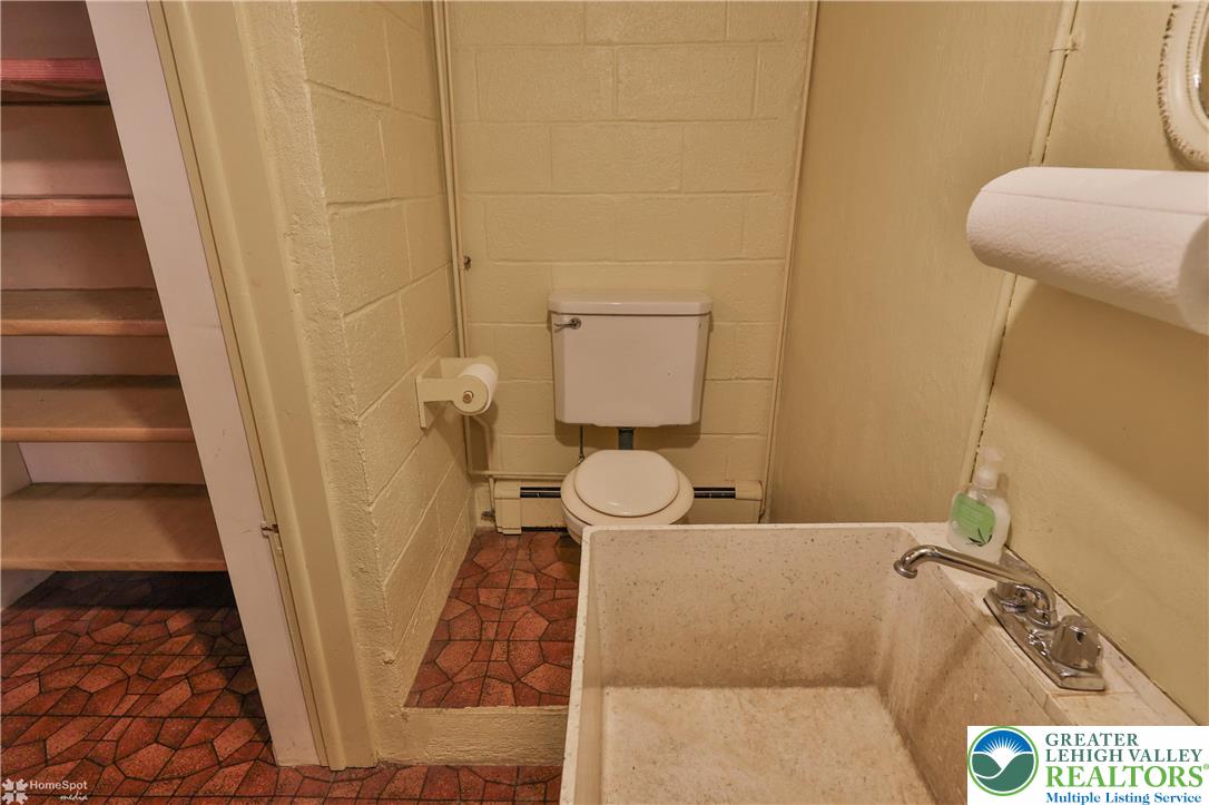 80 Echo Ridge Lane Easton, PA 18042 - Photo 31 of 49