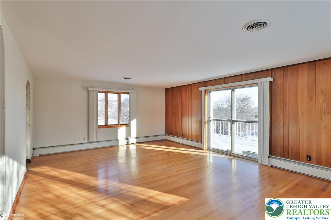 80 Echo Ridge Lane Easton, PA 18042 - Photo 6 of 49