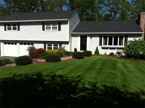 17 Ruth Drive Wilbraham, MA 01095 - Photo 1 of 15 Gallery Image 1