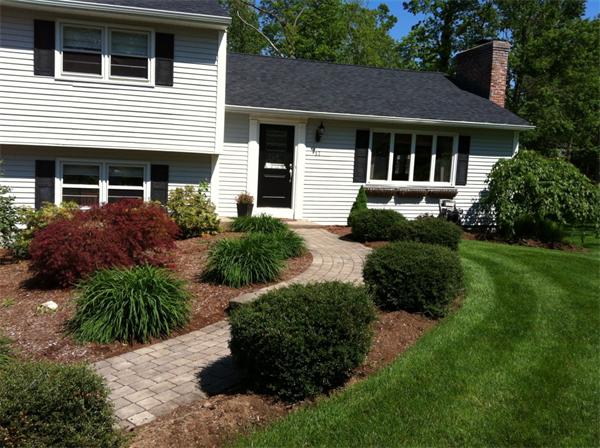 17 Ruth Drive Wilbraham, MA 01095 - Photo 3 of 15 Gallery Image 3