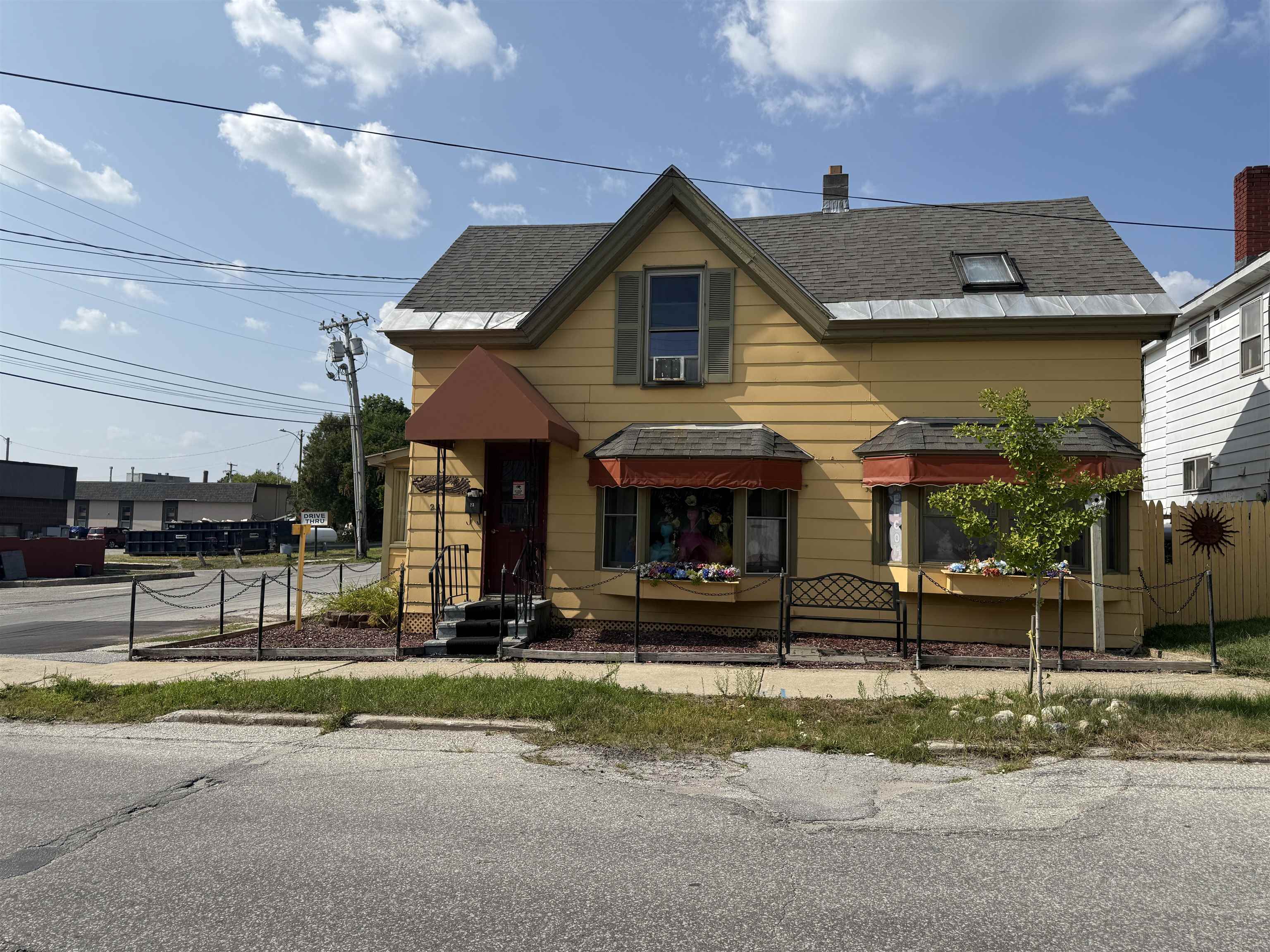 23 Terrill Street Rutland, VT 05701 - Photo 2 of 22