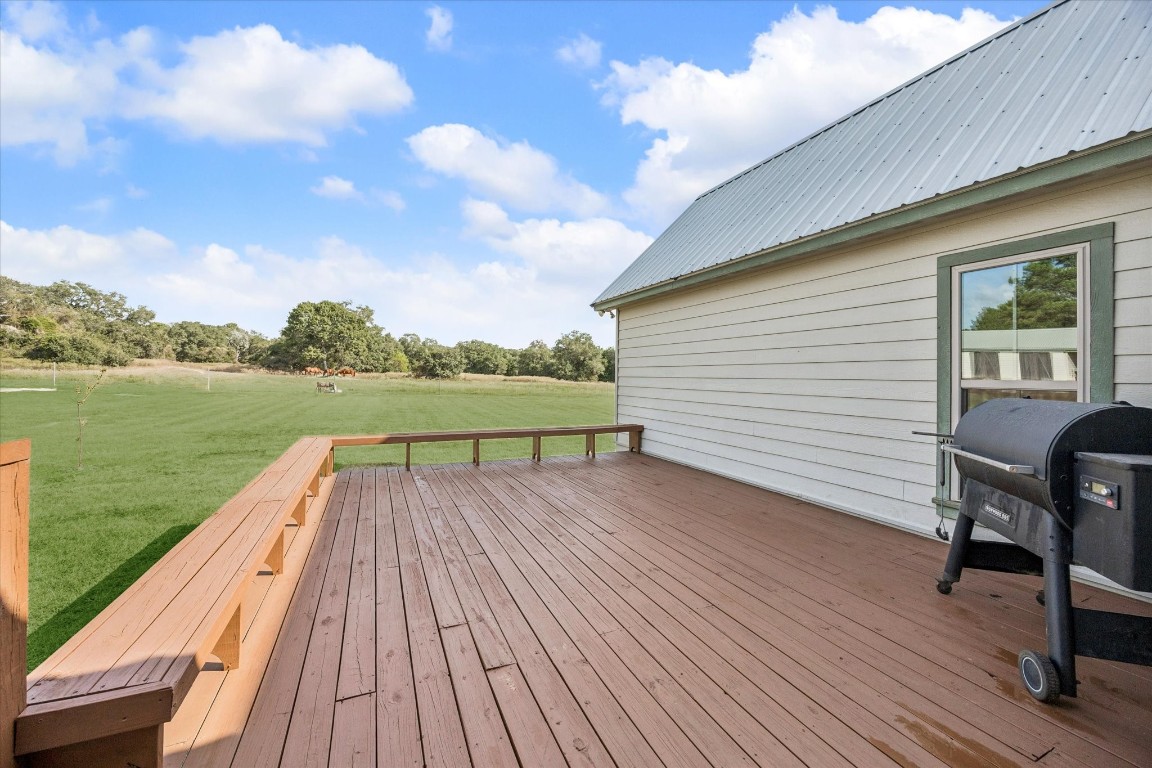 13792 Farm To Market Road 1094 Cat Spring, TX 78933 - Photo 16 of 25 a view of sitting area on roof deck