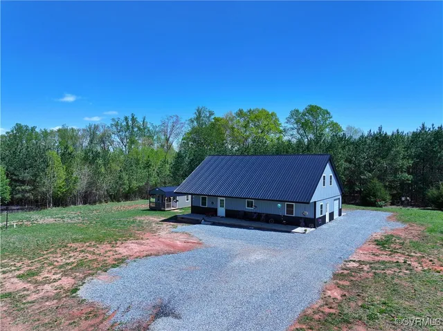 $389,000 | 4147 Hunting Creek Road, Nathalie, VA 24577