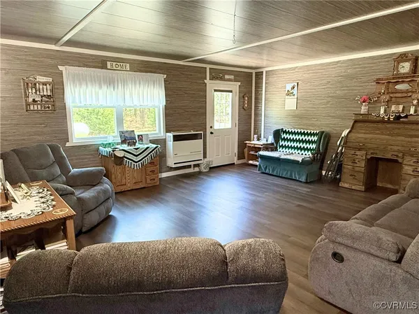 $365,000 | 4147 Hunting Creek Road, Nathalie, VA 24577