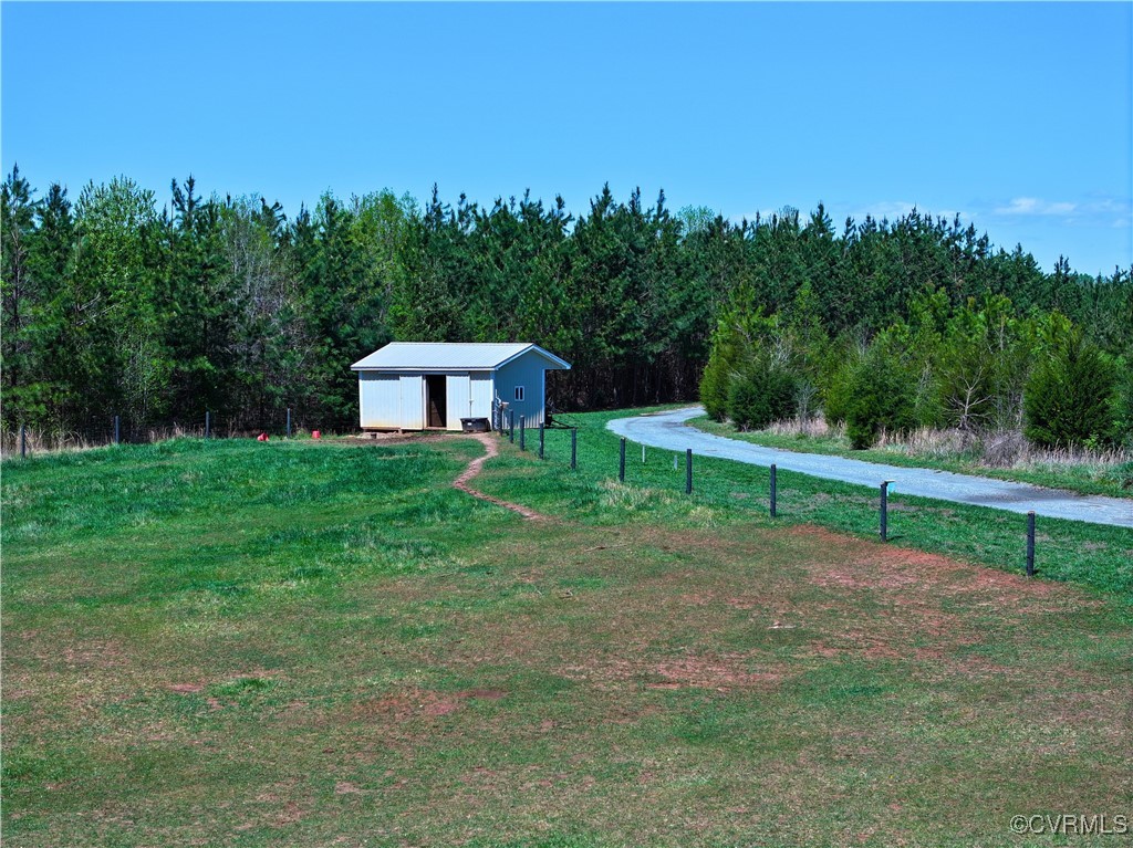 4147 Hunting Creek Road Nathalie, VA 24577 - Photo 40 of 50 Horse facility