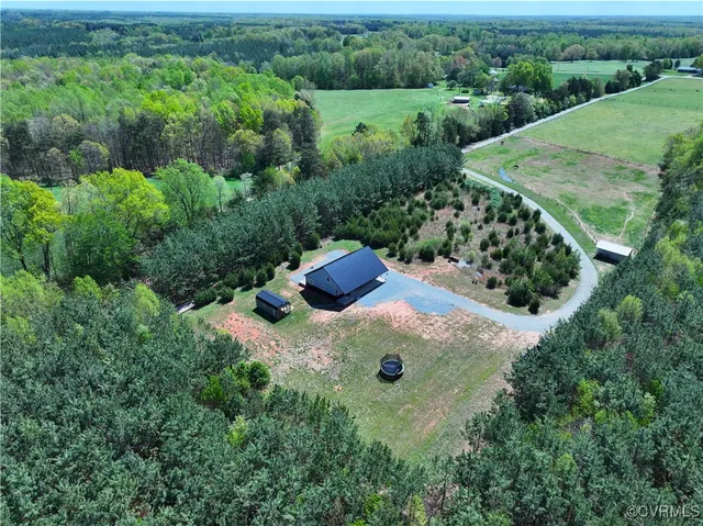 $389,000 | 4147 Hunting Creek Road, Nathalie, VA 24577