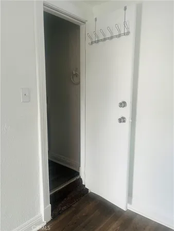 $1,300 | 645 East King Street, Rialto, CA 92376