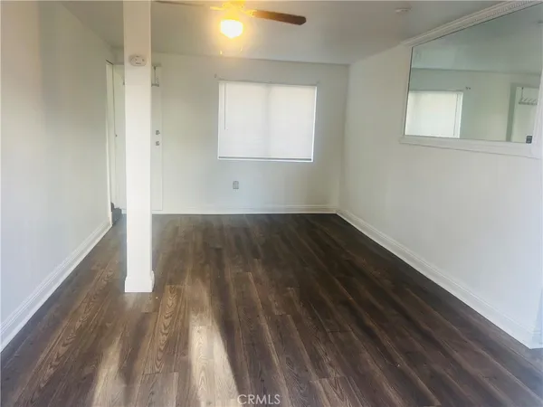 $1,300 | 645 East King Street, Rialto, CA 92376