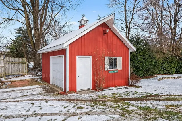 $244,900 | 4295 Indian Lakes Road Northeast, Cedar Springs, MI 49319