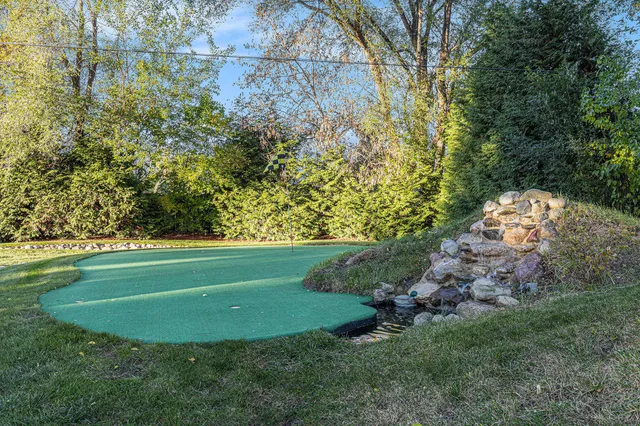 $244,900 | 4295 Indian Lakes Road Northeast, Cedar Springs, MI 49319