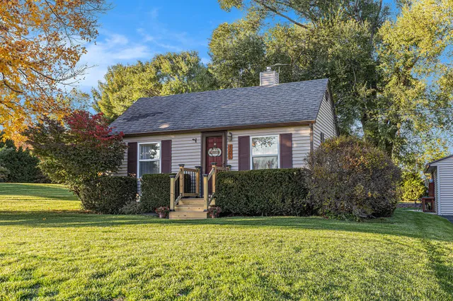 $244,900 | 4295 Indian Lakes Road Northeast, Cedar Springs, MI 49319