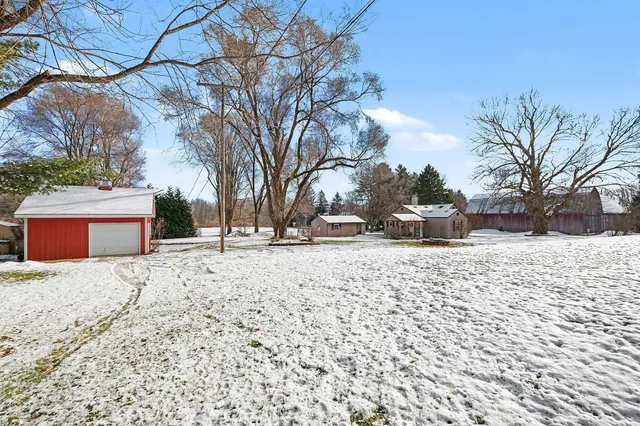 $244,900 | 4295 Indian Lakes Road Northeast, Cedar Springs, MI 49319