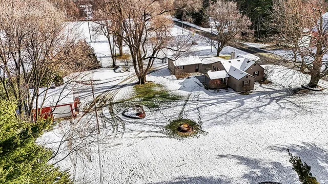 $244,900 | 4295 Indian Lakes Road Northeast, Cedar Springs, MI 49319