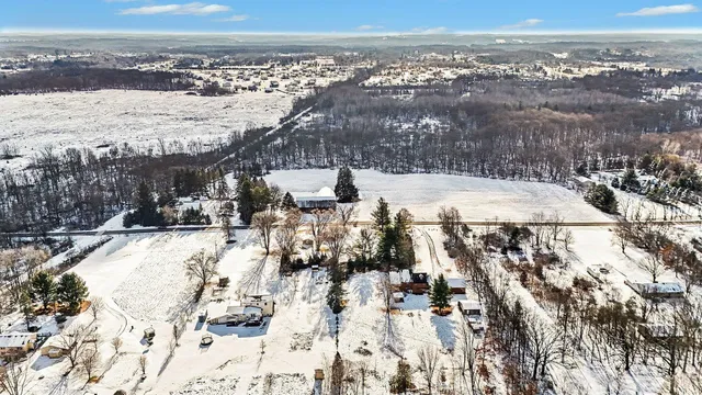 $244,900 | 4295 Indian Lakes Road Northeast, Cedar Springs, MI 49319