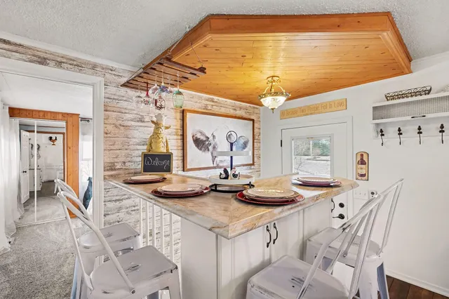 $244,900 | 4295 Indian Lakes Road Northeast, Cedar Springs, MI 49319