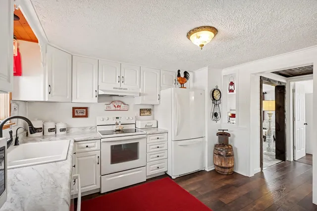 $244,900 | 4295 Indian Lakes Road Northeast, Cedar Springs, MI 49319