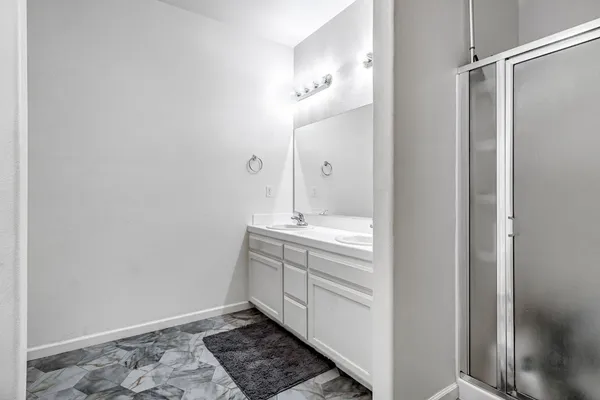 $440,000 | 685 West Lake Street, Kingsburg, CA 93631