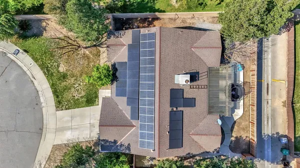 $440,000 | 685 West Lake Street, Kingsburg, CA 93631