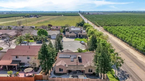 $440,000 | 685 West Lake Street, Kingsburg, CA 93631