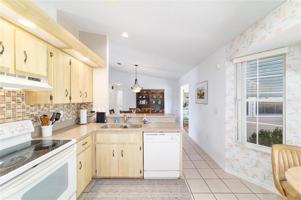 10806 Southwest 81st Court Road Ocala, FL 34481 - Photo 21 of 53