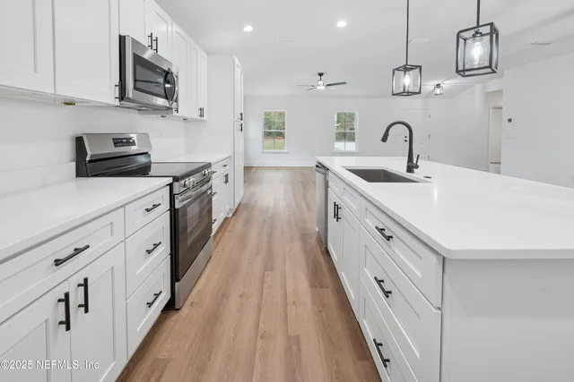 $283,500 | 1264 Coral Farms Road, Florahome, FL 32140