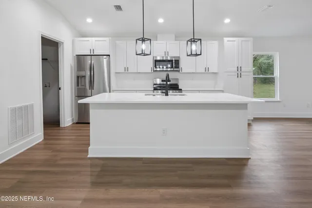 $283,500 | 1264 Coral Farms Road, Florahome, FL 32140