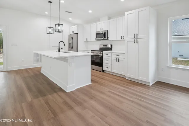 $283,500 | 1264 Coral Farms Road, Florahome, FL 32140