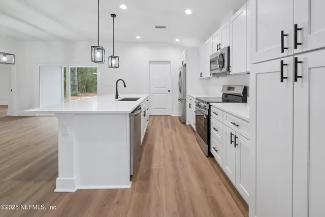 $283,500 | 1264 Coral Farms Road, Florahome, FL 32140