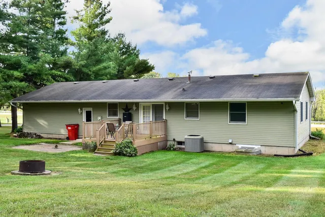 $260,000 | 1244 Fountain Street, Fountain City, WI 54629