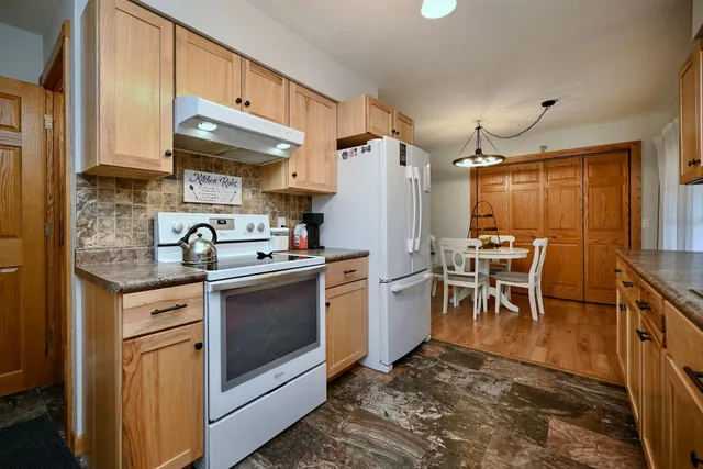 $260,000 | 1244 Fountain Street, Fountain City, WI 54629