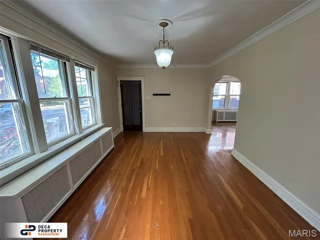 $1,425 | 7141 Dartmouth Avenue, University City, MO 63130