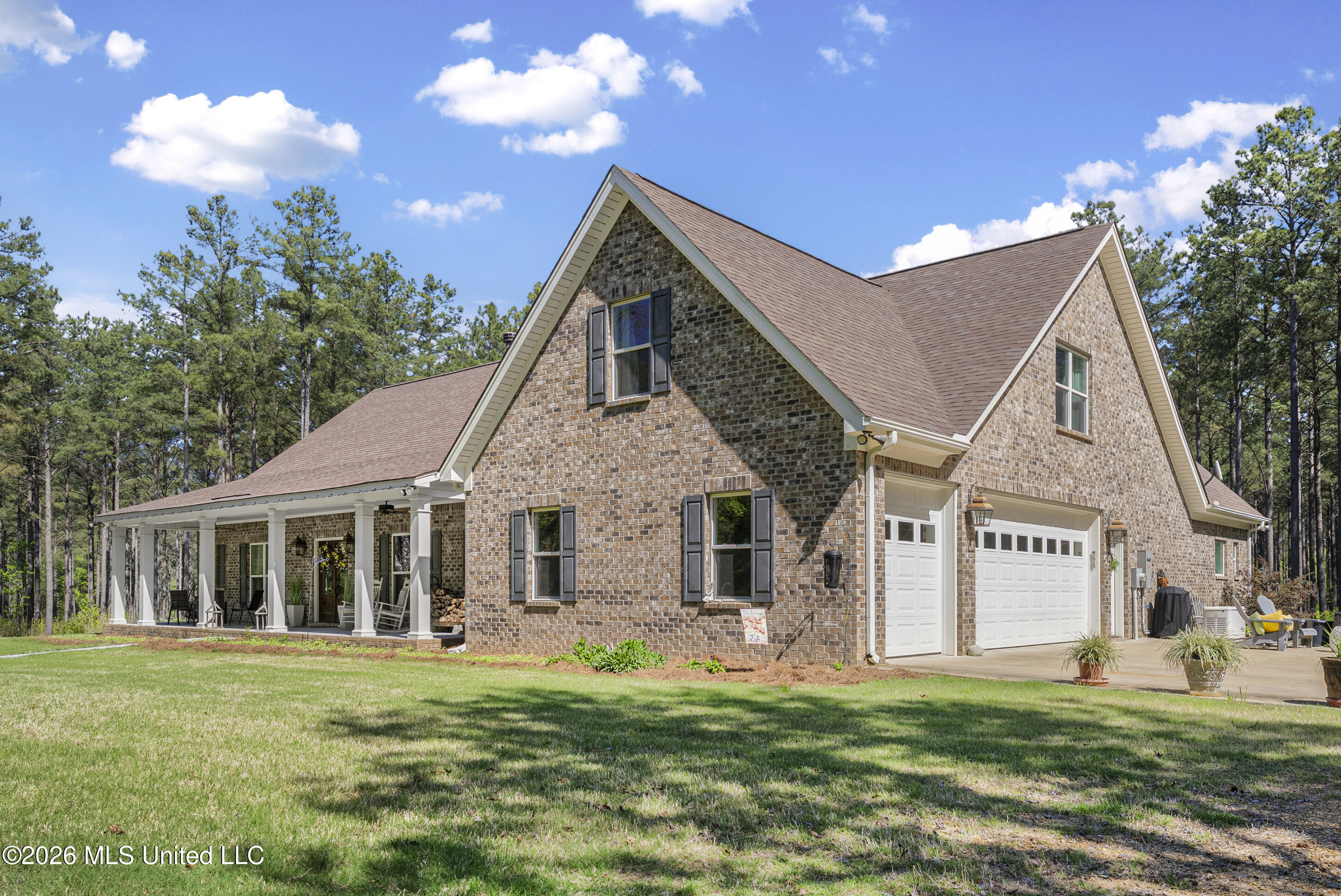 333 Paul White Road Como, MS 38619 - Photo 3 of 51 New 333 Front side