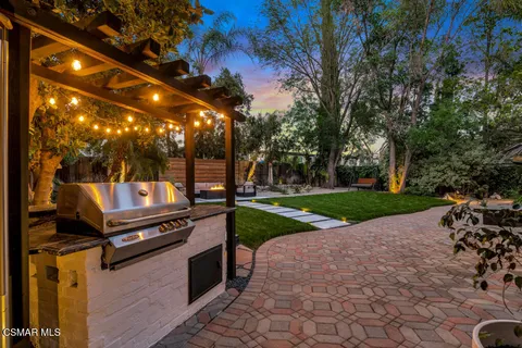 $1,945,000 | 31935 Kingspark Court, Westlake Village, CA 91361