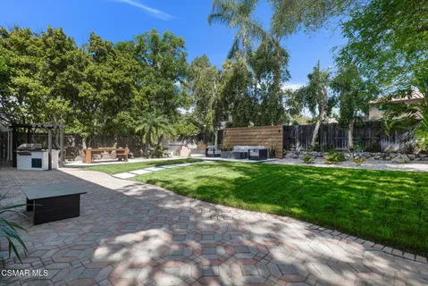 $1,945,000 | 31935 Kingspark Court, Westlake Village, CA 91361