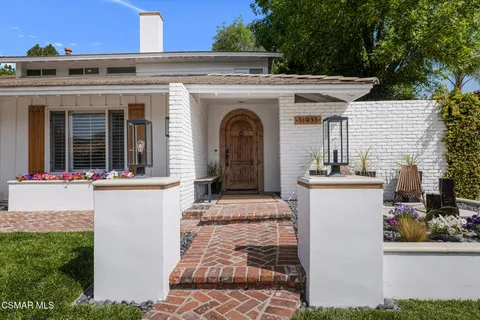 $1,945,000 | 31935 Kingspark Court, Westlake Village, CA 91361